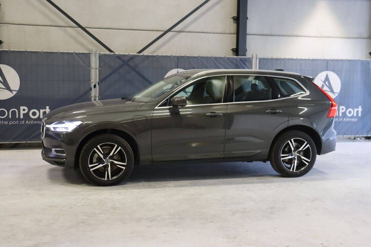 SUV Volvo XC60 2.0 T8 Electric/Gasoline 304hp 2019 (Margin)