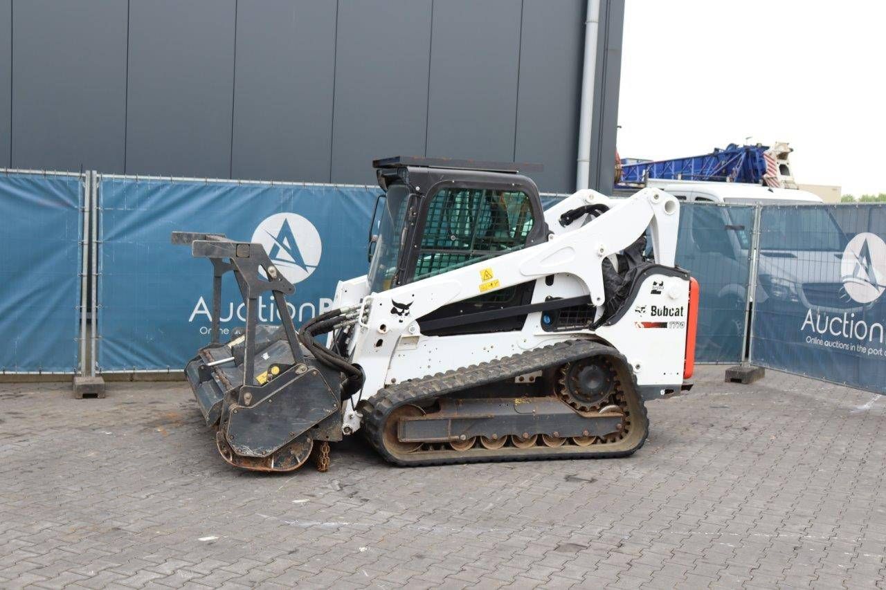 Skid steer loader Bobcat T770 Diesel with flail mower
