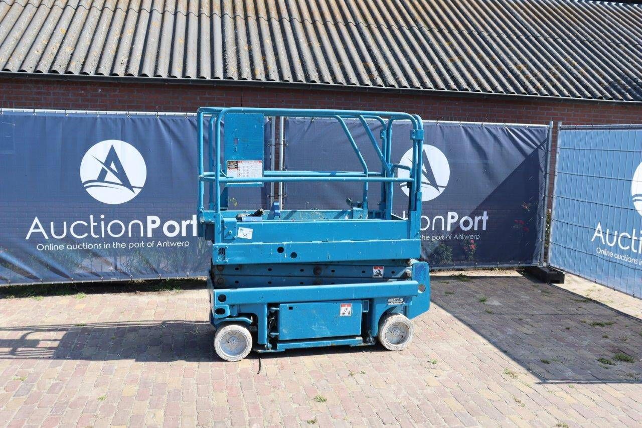 Scissor lift Genie 1530 Electric 6.57m