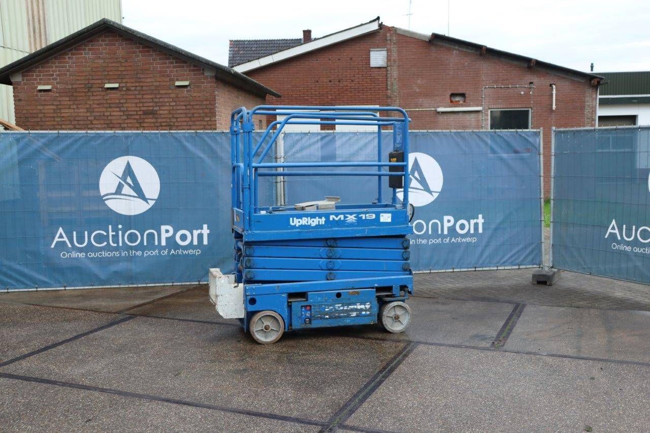 Scissor lift UpRight MX19 Electric 225kg