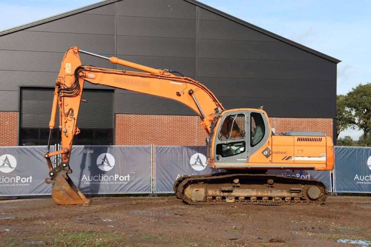 Doosan DX225LC Diesel Crawler Excavator 2010