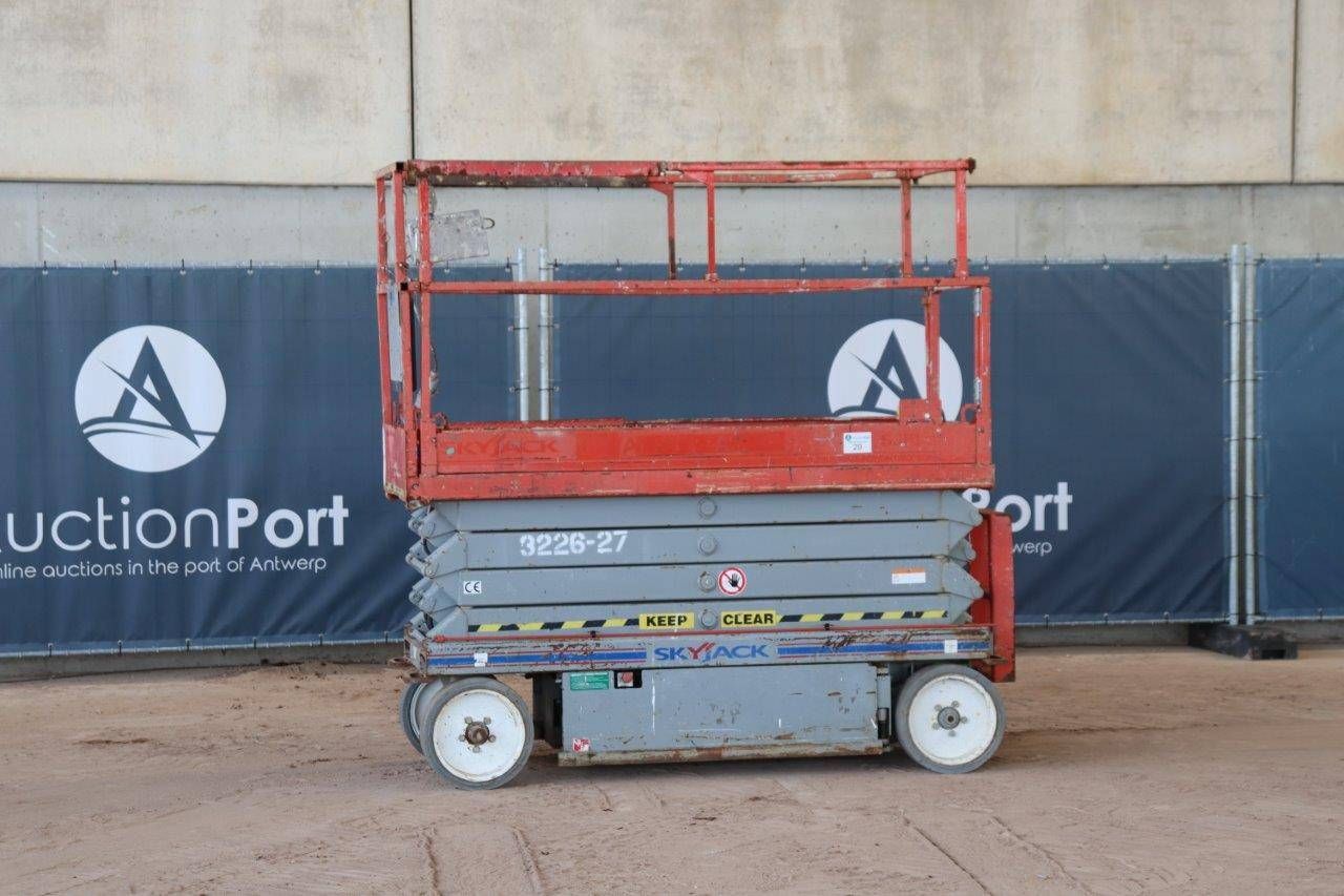 Schaarhoogwerker SkyJack SJ3226 Elektrisch 227kg 9.92m 2011