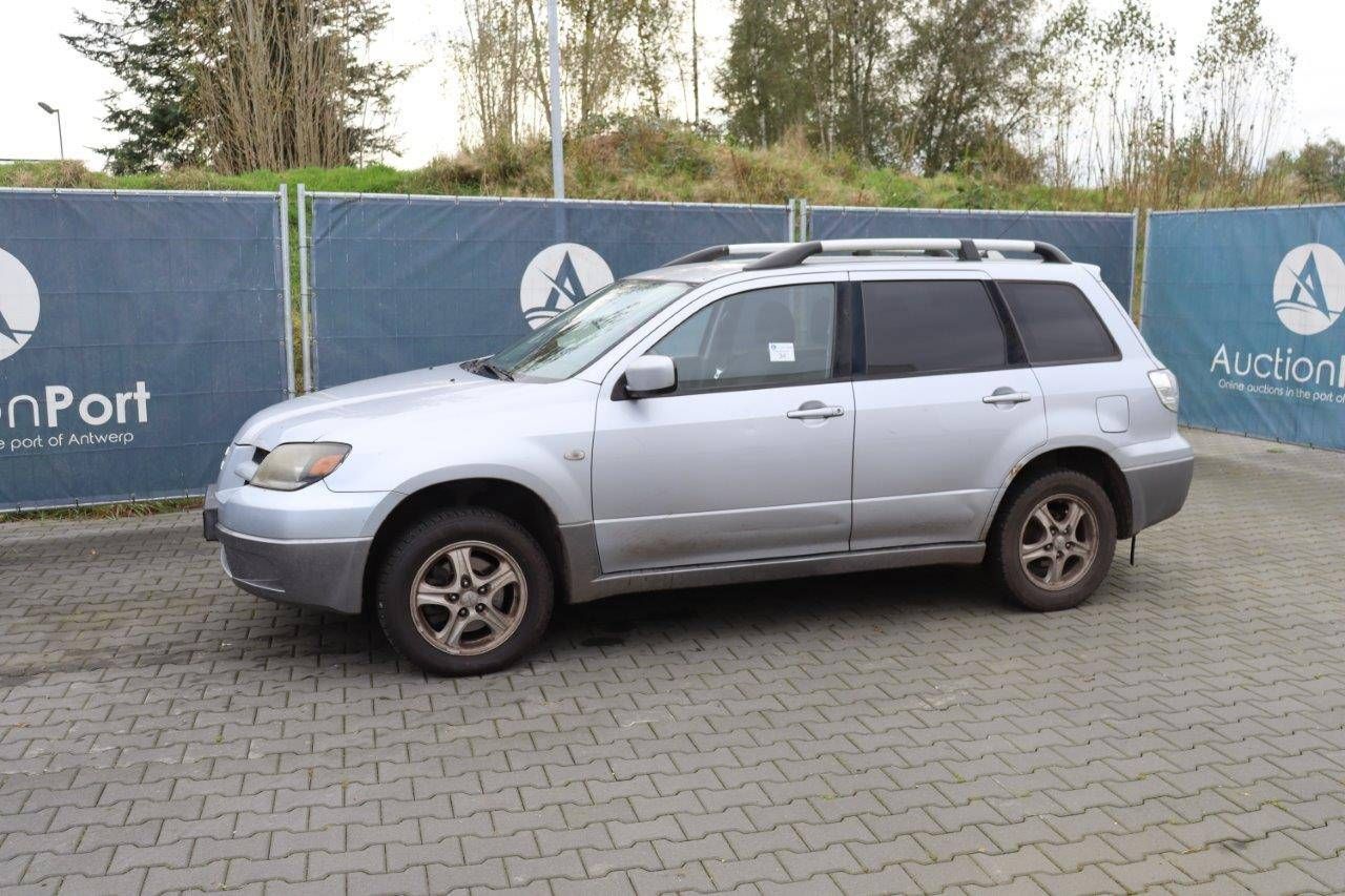 Mitsubishi OUTLANDER Petrol 2005 (Margin)