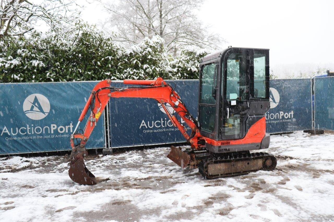 Mini digger Case CX37B Diesel 2013
