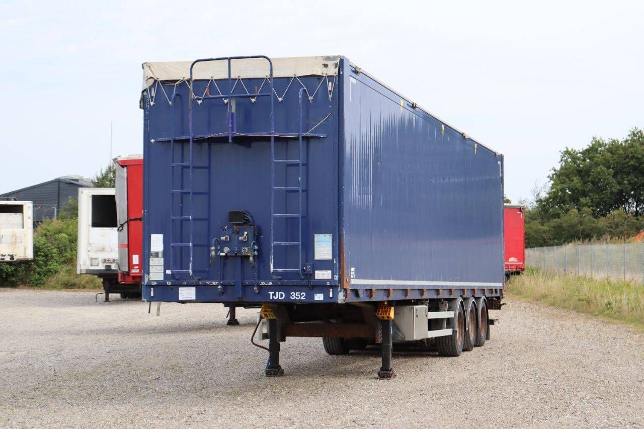 Kraker CF-C 2014 sliding tarpaulin trailer