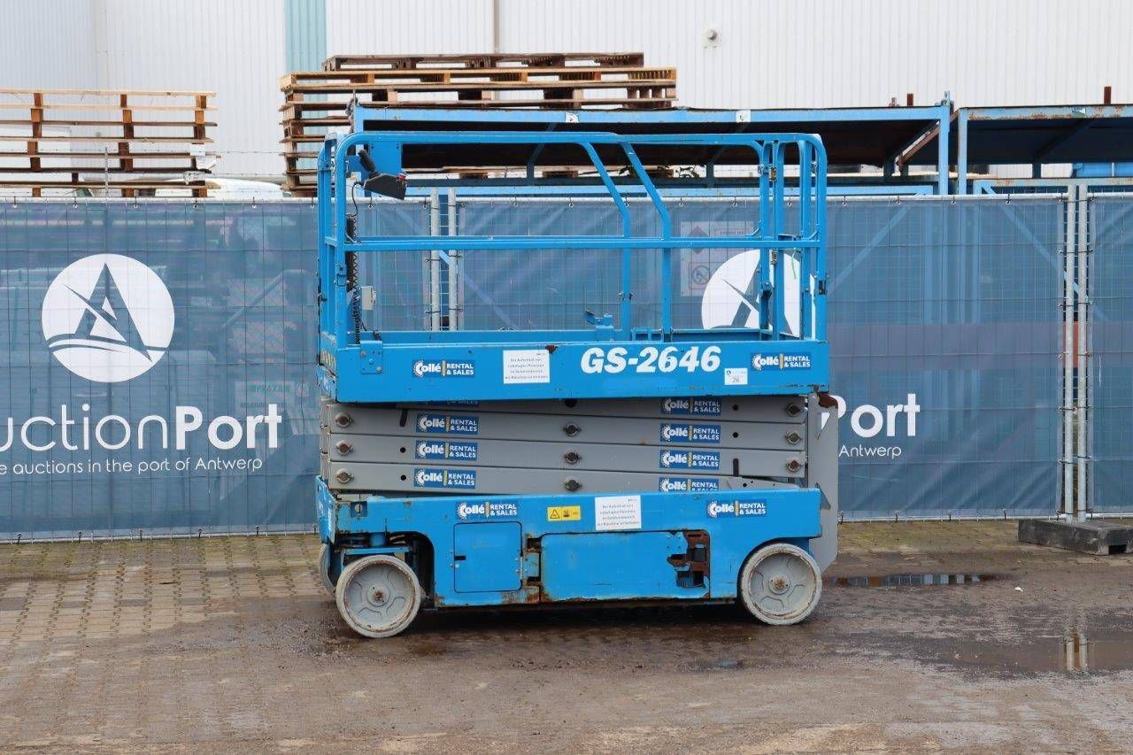 Scissor lift Genie GS-2646 Electric 9.92m 2013