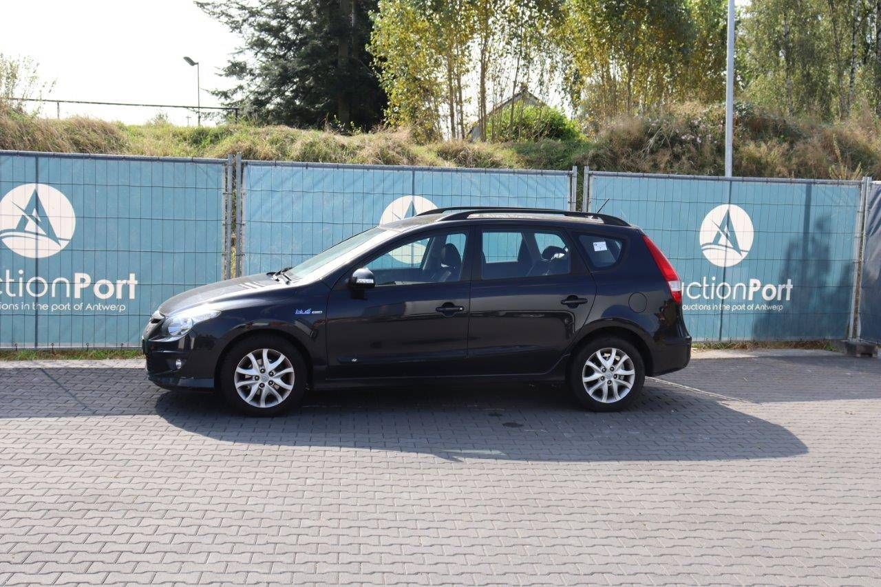 Hyundai I30CW Petrol 127hp 2011 (Margin)