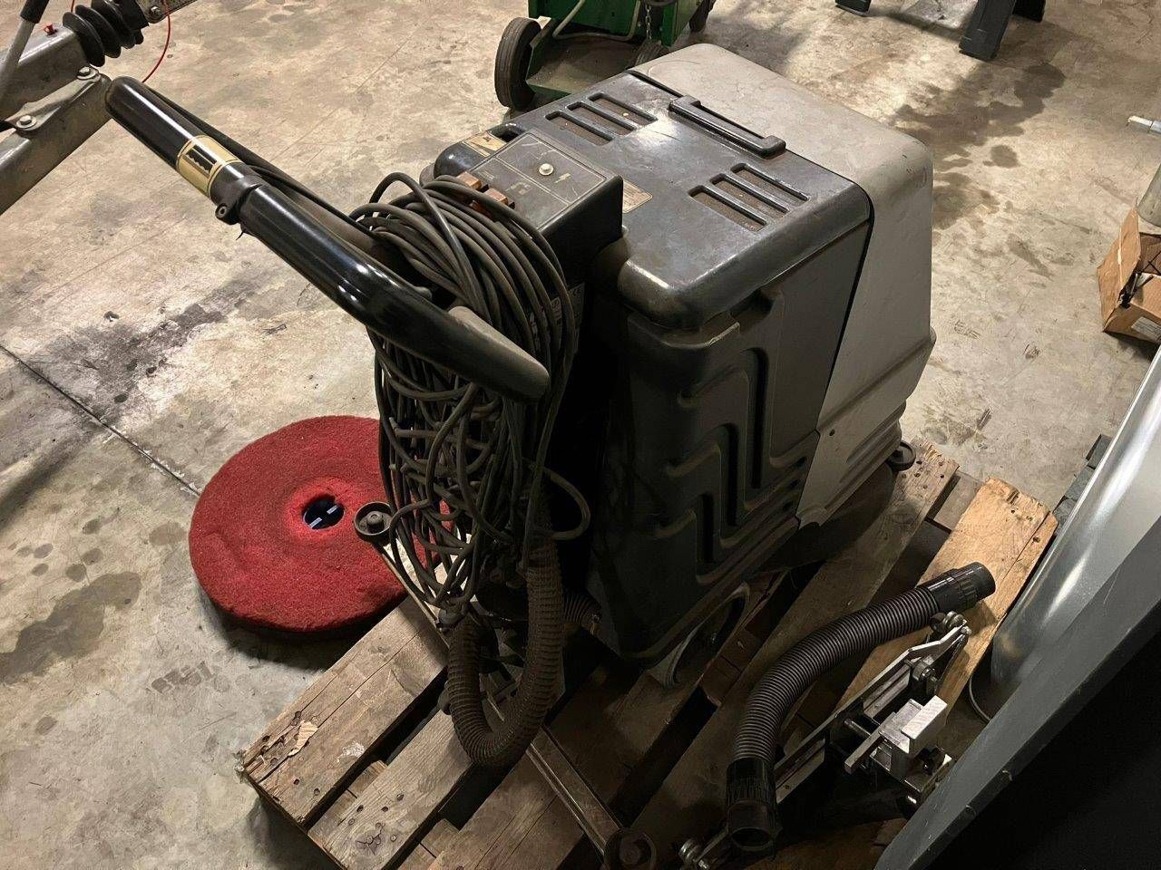 Scrubbing machine FLR Gray 50C Electric