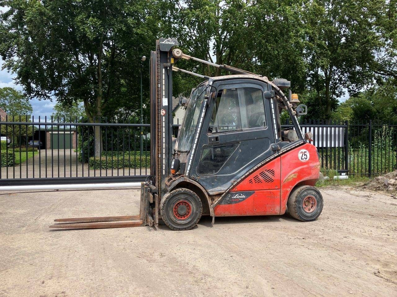 Forklift Linde H25D-02 Diesel 2500kg