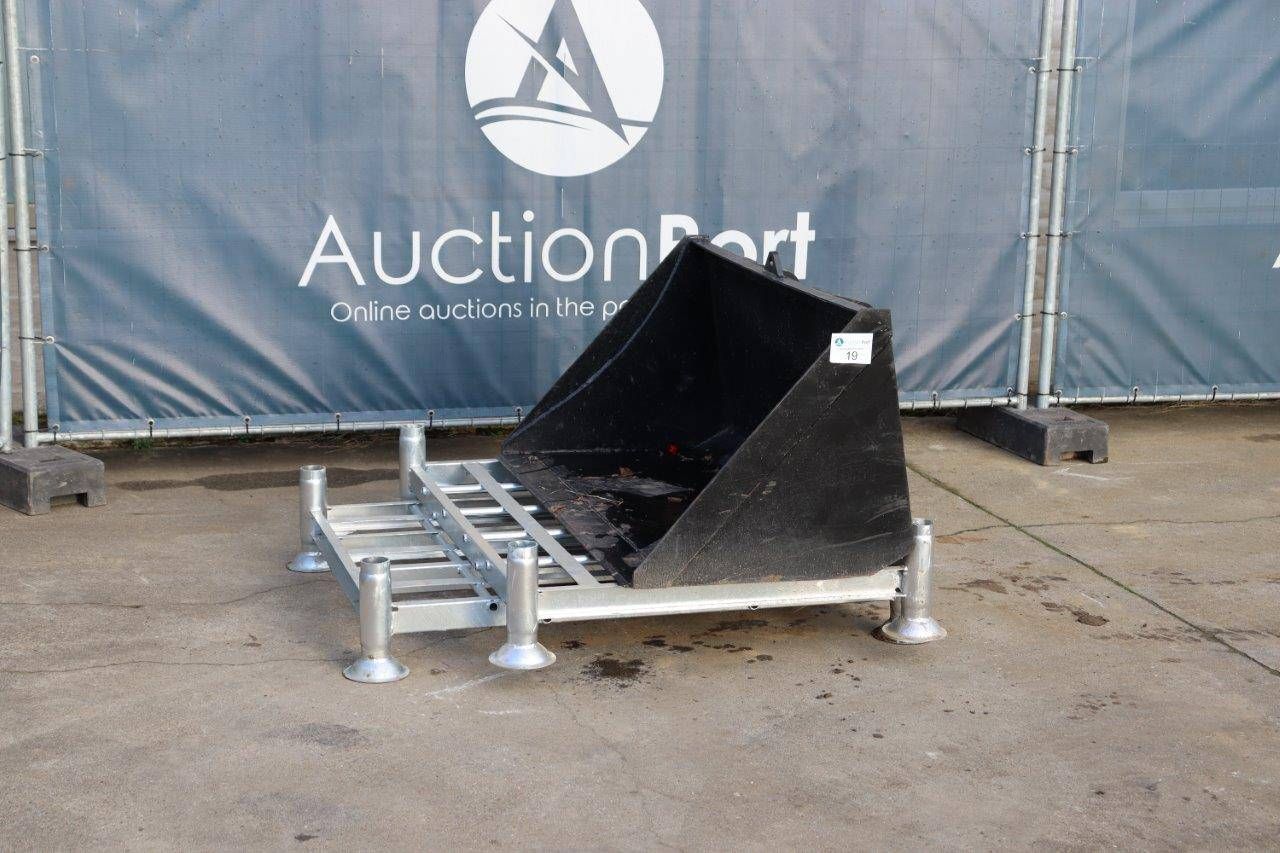 Giant Quick Coupler Bucket