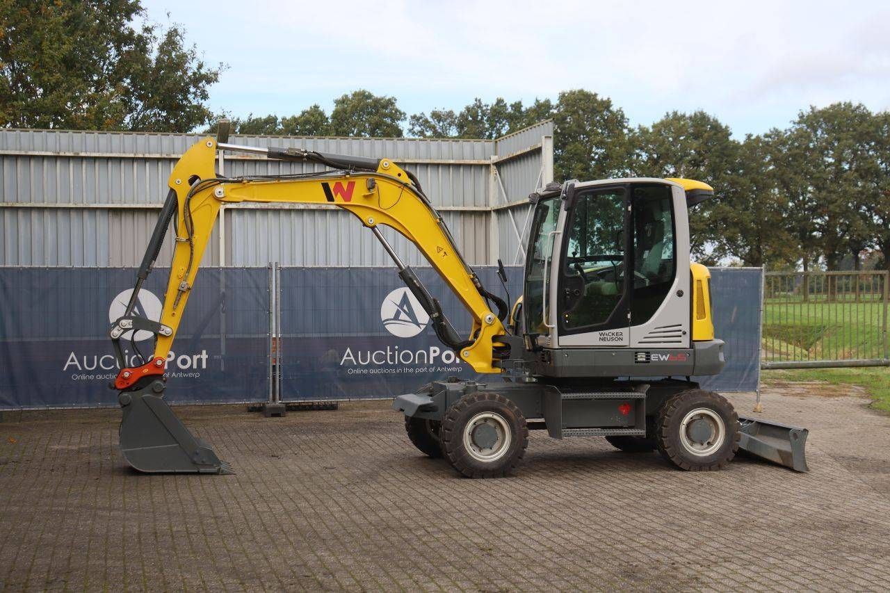 Pelle sur pneus Wacker Neuson EW65 Diesel 2023