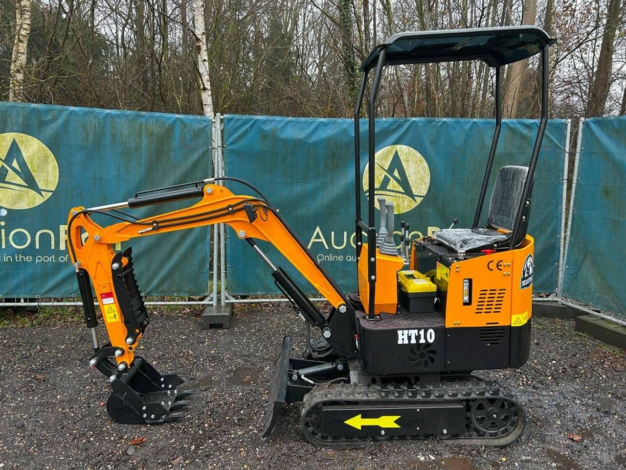  Mini excavator Beartrac HT10 with thumb Diesel 9.5hp 2024 New