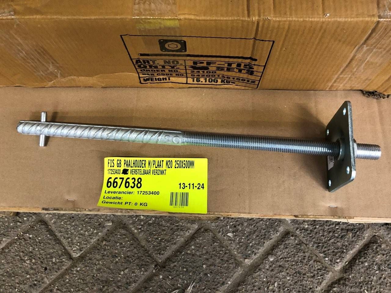 Post holder Fis GB with plate