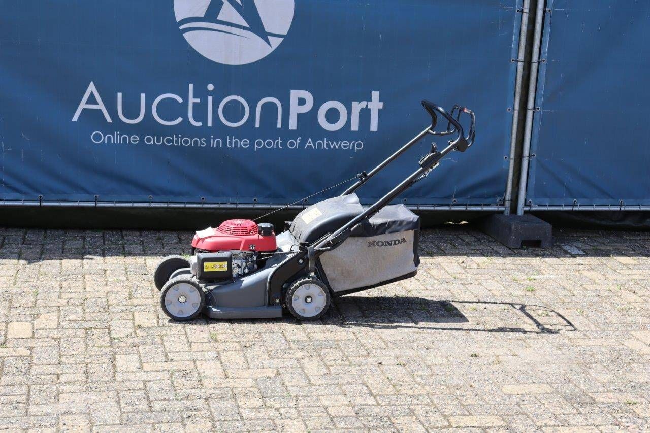 Walk behind mower Honda HRX426C Petrol