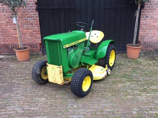 Garden tractor John Deere 110 Petrol 8hp