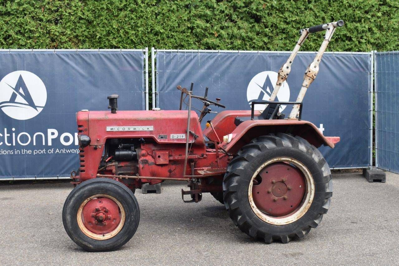Tractor Mc Cormick D219 Diesel 19hp (Marge)