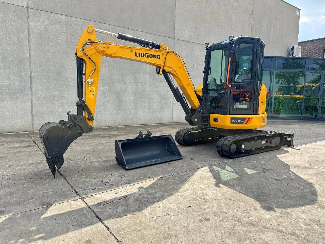 Midi excavator LiuGong 9035 FZTS Diesel 2026