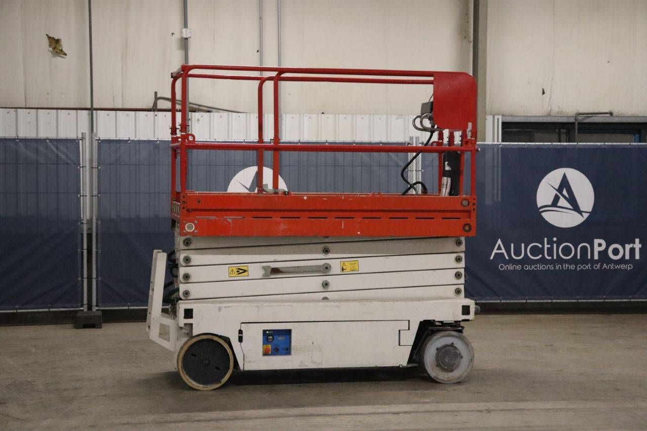 Scissor lift Iteco IT10090 Electric 12m 2014