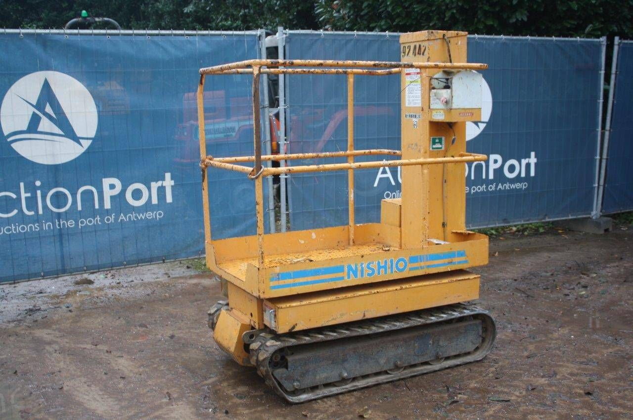 Mast lift Aichi Smac NPC40 3.8m