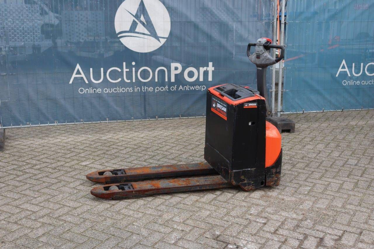 Pallet truck Toyota 8PM18 Electric 1800kg