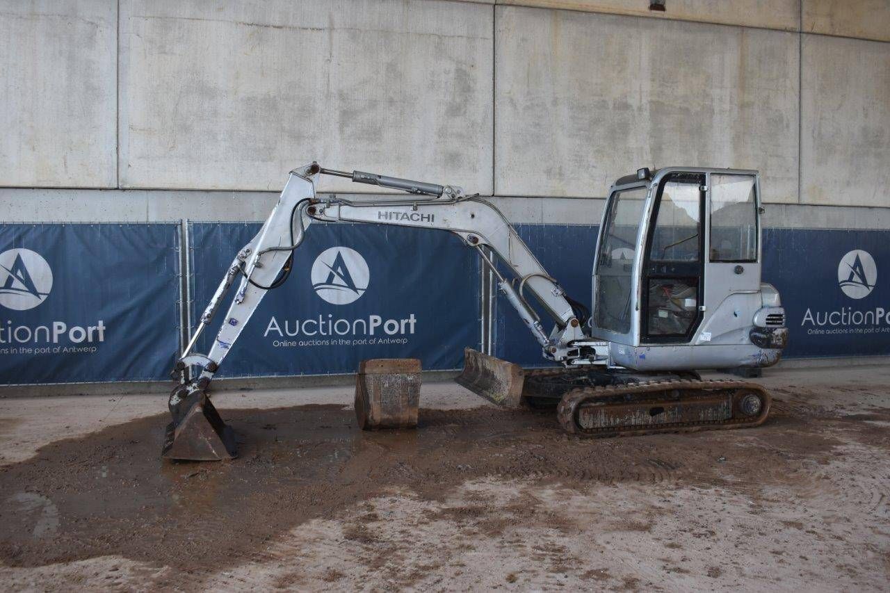 Mini digger Hitachi AX35-2 Diesel