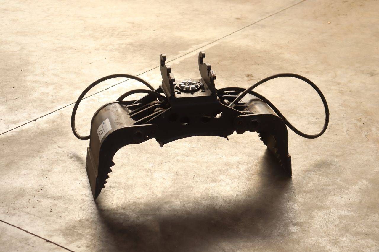 Grijper Rau mechanical grapple attachment