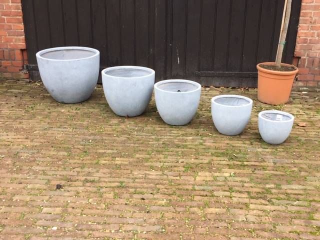 Modern Flower Boxes 5 pieces New (Margin)