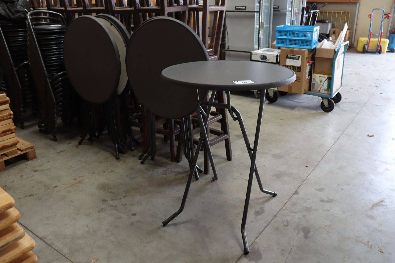 Batch of 7 folding round bar tables