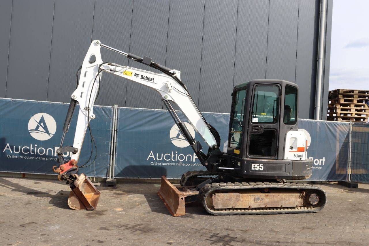 Crawler excavator Bobcat E55 Diesel 2017