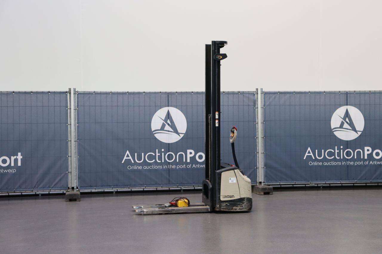 Crown WF 3000-1.2 TF Elektrostapler 1200 kg 4,4 m 2013