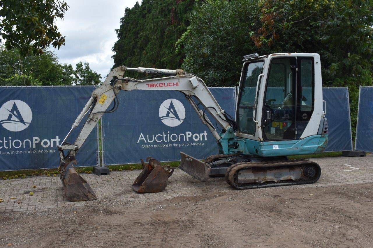 Excavator Takeuchi TB228 Diesel