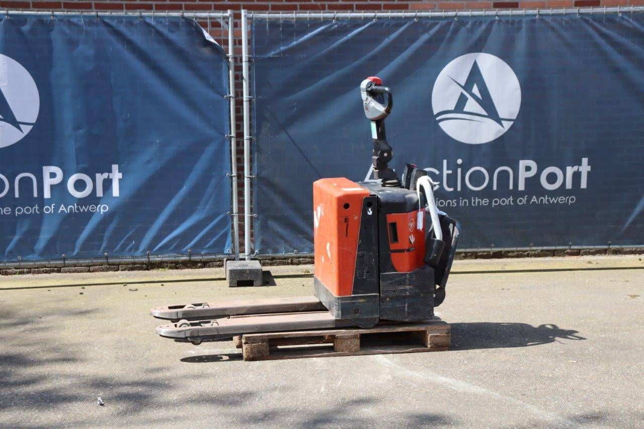 Pallet truck BT LPE200 Electric 2000kg 2006