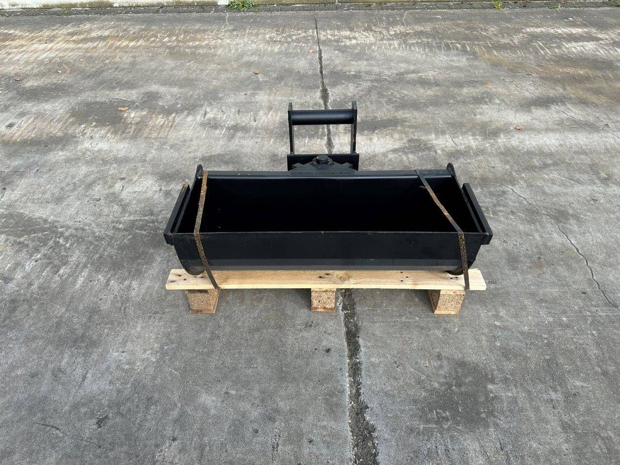Tilting container 800mm with quick change New