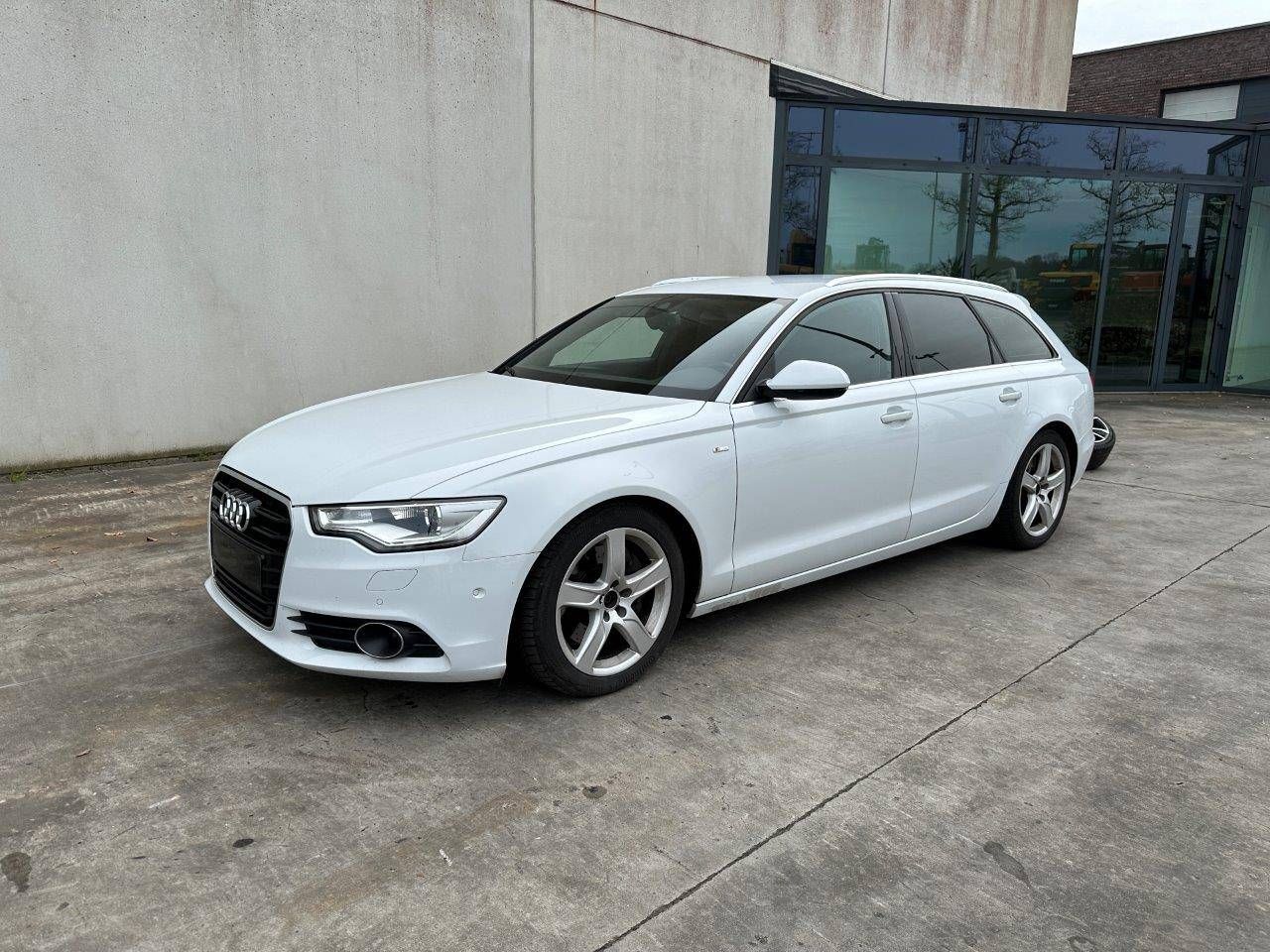 Audi A6 AVANT 3.0TDI QUATTRO S-LINE Diesel 245hp