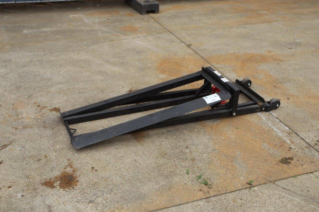Hydraulic jack XHD300 300kg 2017