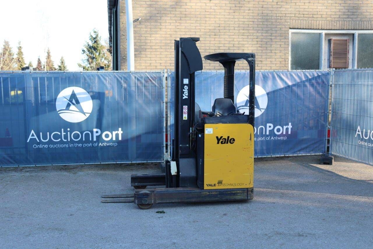 Reach truck Yale MR14 Electric 1600kg
