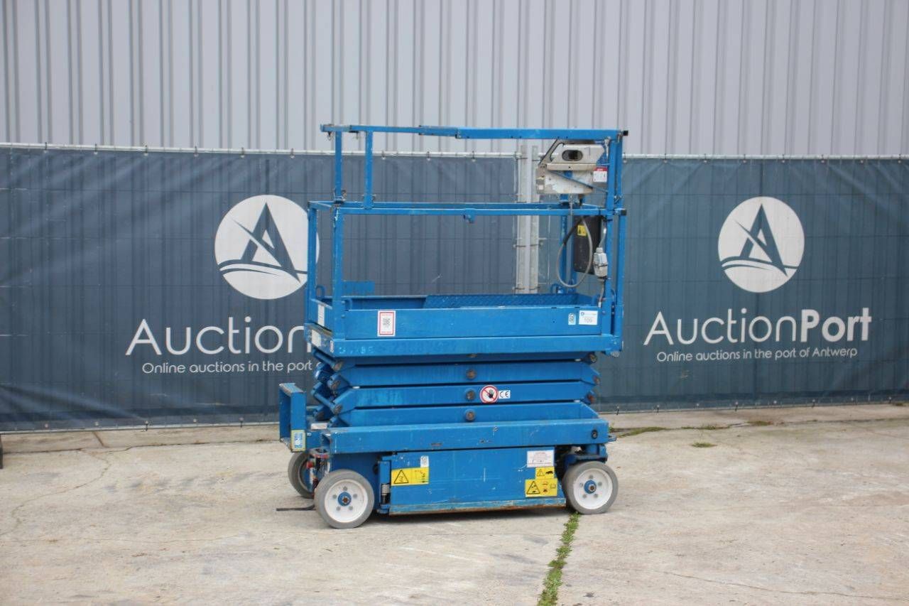 SkyJack SJ3219 Electric Scissor Lift 7.8m 2015