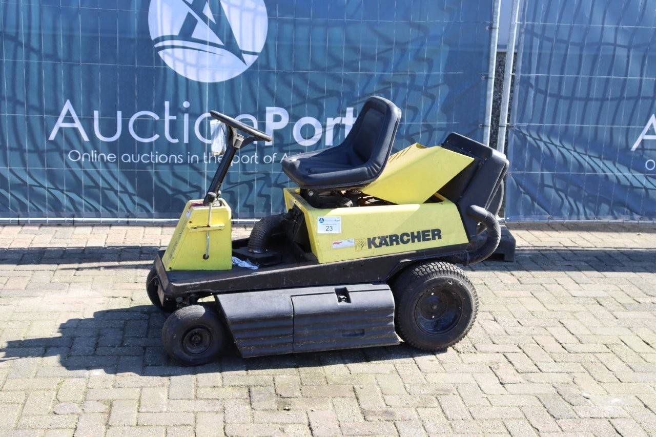 Sweeper Karcher KMR-TRAC 1.039-104 Petrol 1996