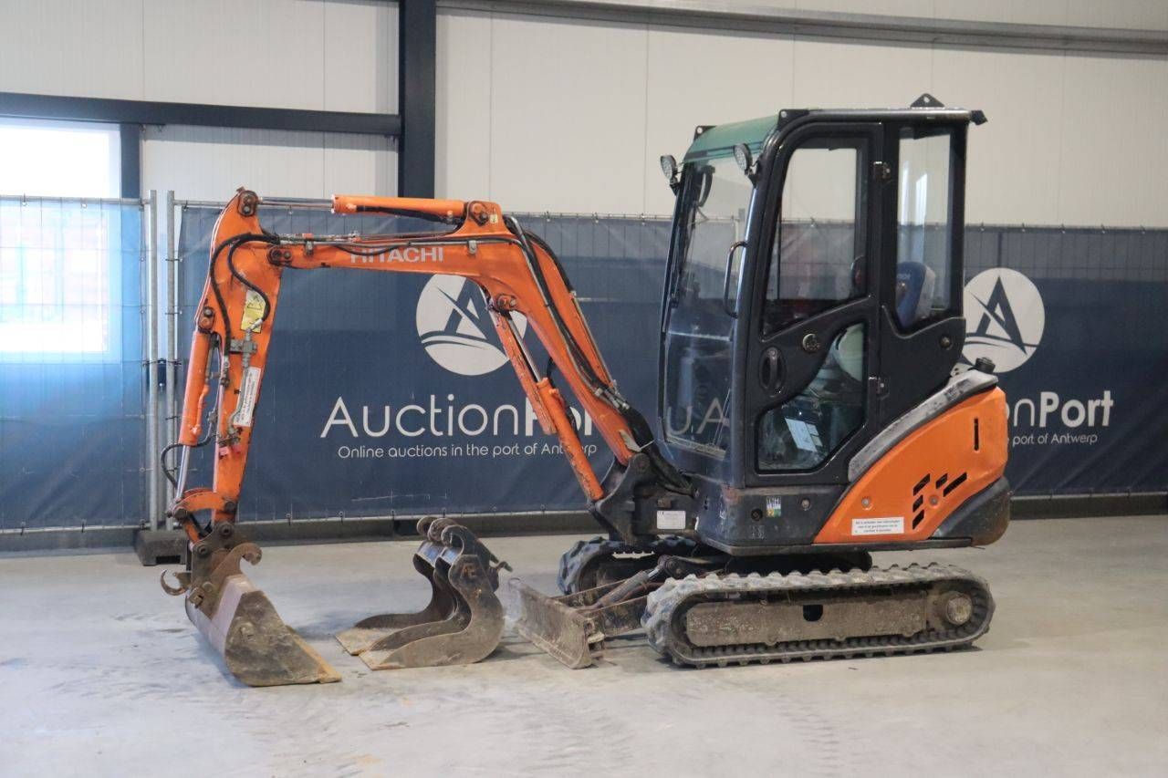 Mini excavator Hitachi ZX18-3 CLR Diesel 10.7kW 2012