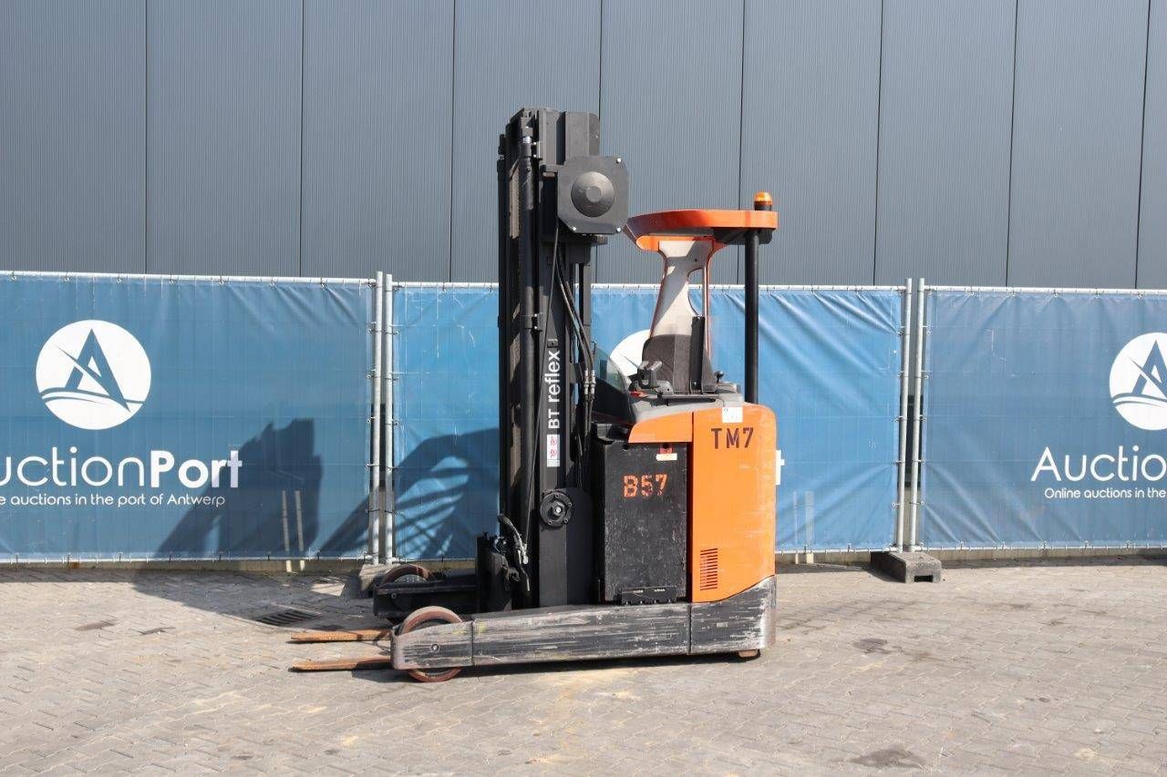 Reach truck BT RRE250 Electric 2000kg