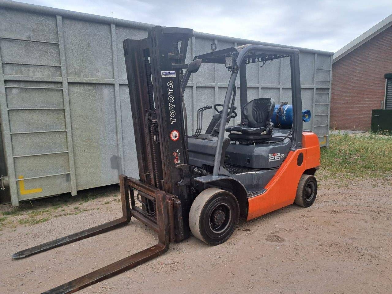 Forklift Toyota 02-8FGF 25 LPG 2500kg