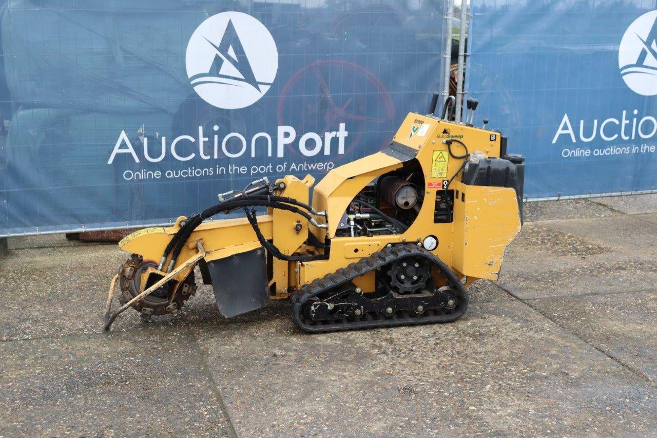 Stump grinder Vermeer SC30TX Diesel