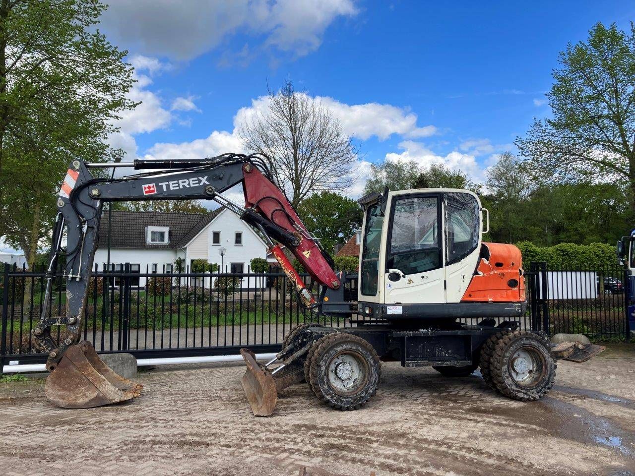 Wheel excavator Terex TW110 Diesel 102hp 2010