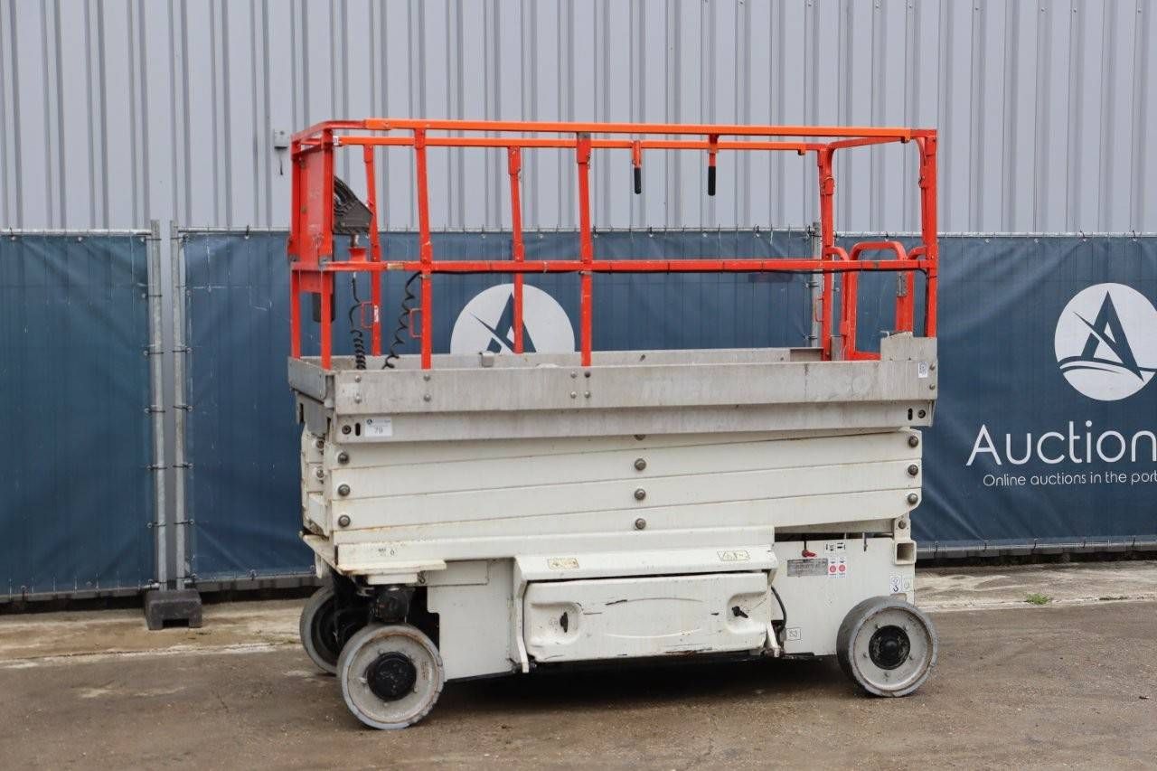 Scissor Lift JLG 2646 ES Electric 9.92m 2014