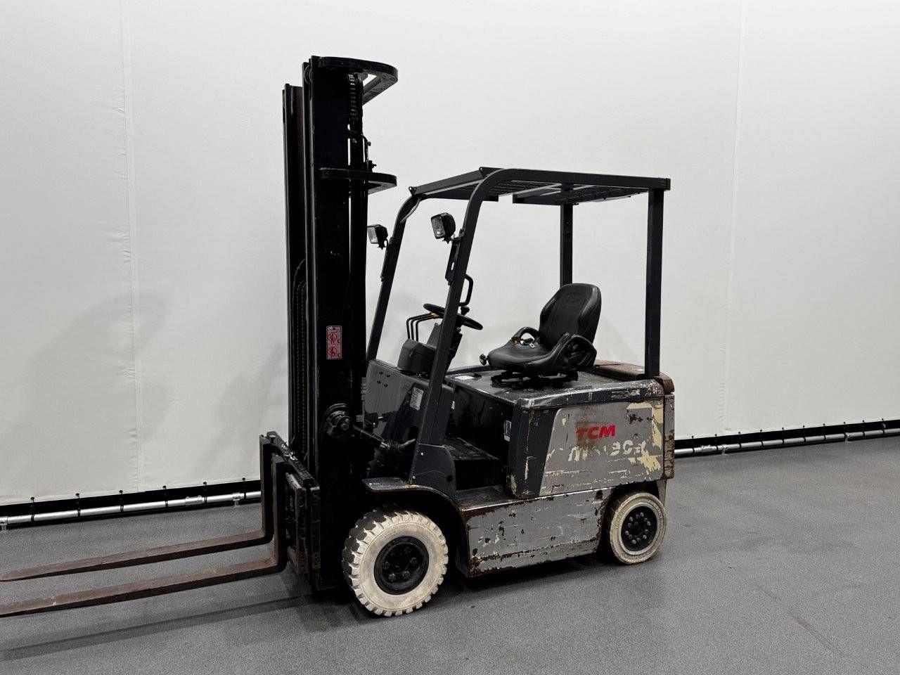 Electric forklift TCM FB25-7 Electric 2500kg 6.0m 2012