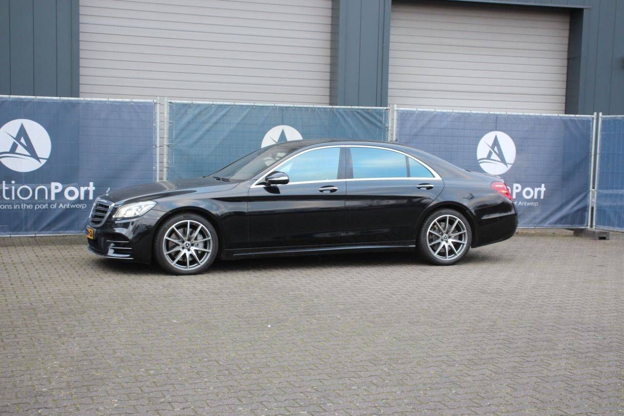 Passenger car Mercedes-Benz S 560 4MATIC Petrol 2017 (Margin)