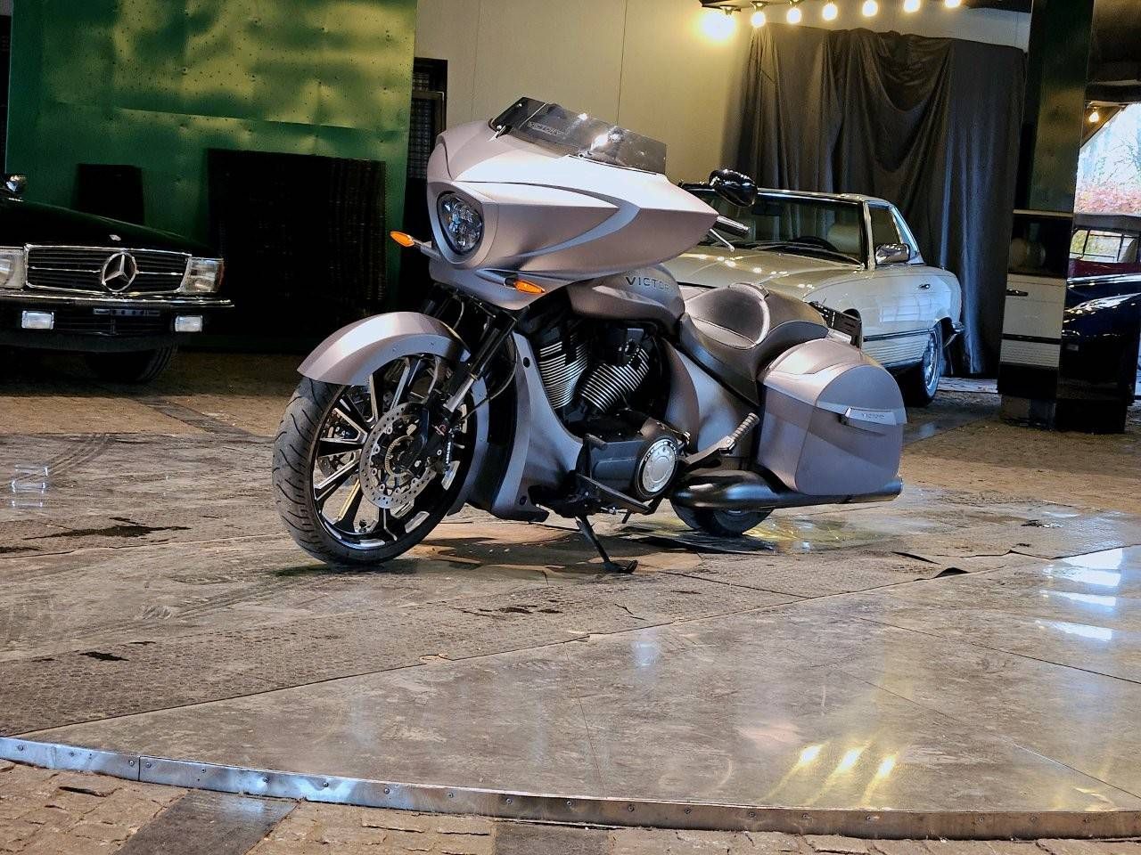 Victory Magnum X-1 (one of 300 limited) Petrol 2016 (Margin)