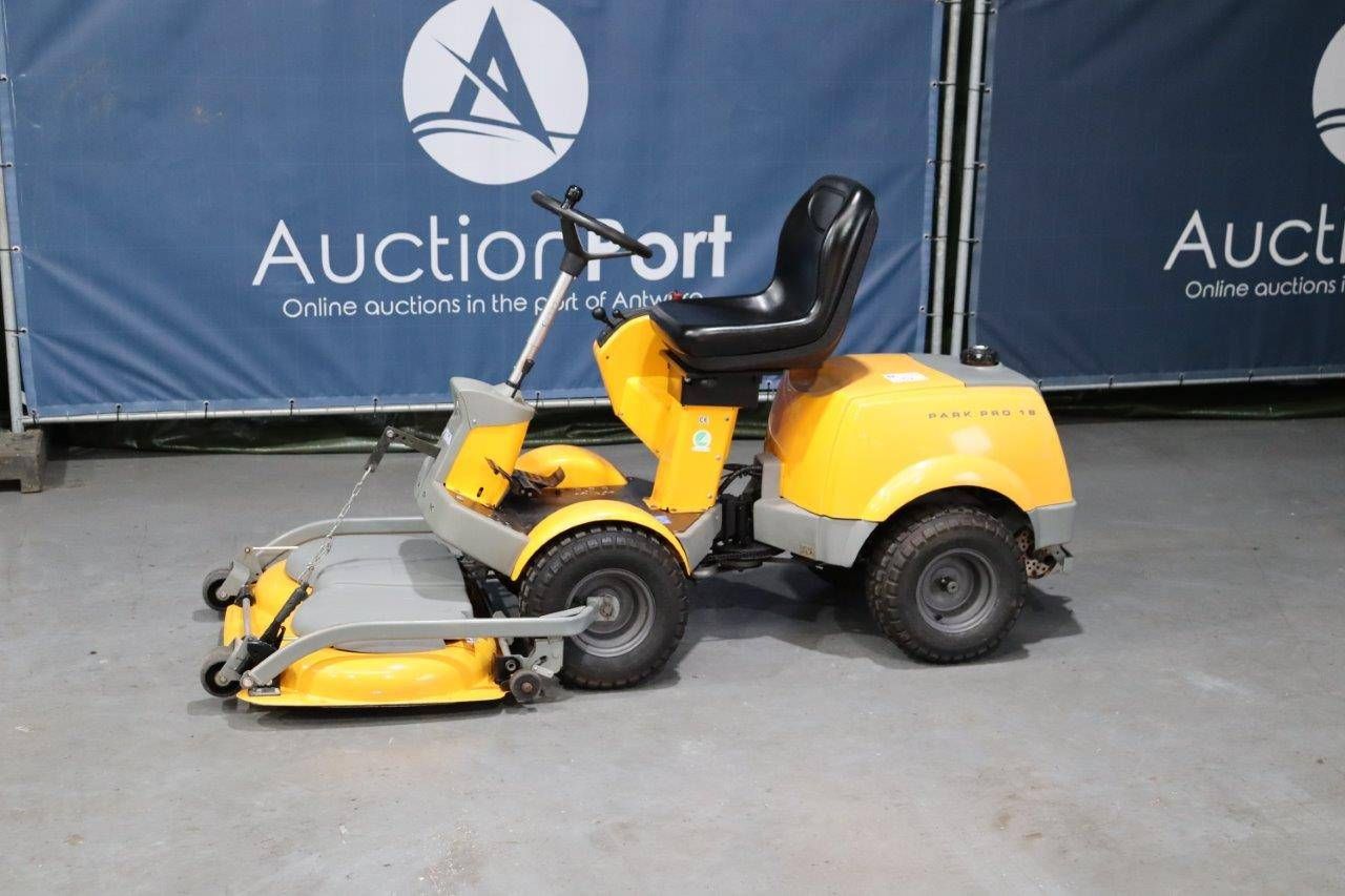 Riding mower Stiga Park Pro 18 Petrol