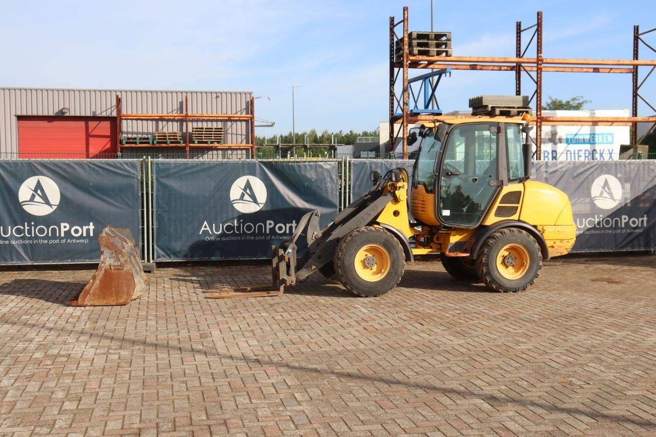 Pala gommata Volvo L25F Diesel da 36 kW, anno 2018