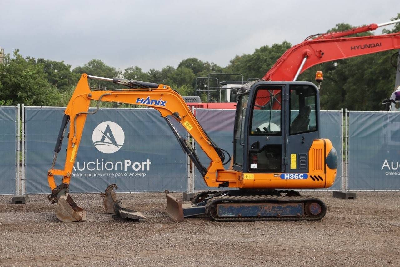 Mini excavator Hanix H36C Diesel 2006